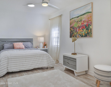 2440 Brandywine Lane - Photo Thumbnail 12