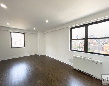 E 16 St - Photo Thumbnail 1