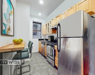 East 91 Street - Photo Thumbnail 2