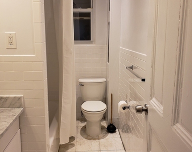 East 91 Street - Photo Thumbnail 3