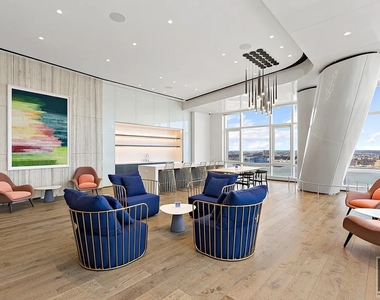 West 38th Street - Photo Thumbnail 9