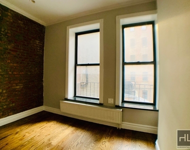 East 13th Street - Photo Thumbnail 2