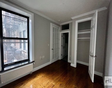 East 13th Street - Photo Thumbnail 4