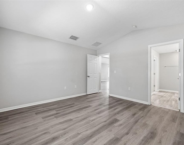 13011 Pennybrook Drive - Photo Thumbnail 15