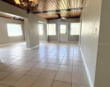 360 72nd Avenue - Photo Thumbnail 5