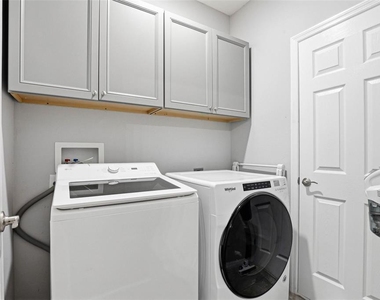 2818 Grand Kemerton Place - Photo Thumbnail 19