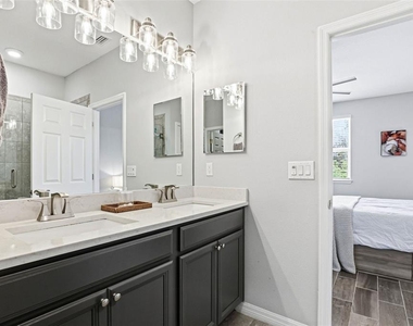 2818 Grand Kemerton Place - Photo Thumbnail 15