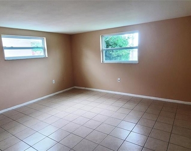5305 Hawk Drive - Photo Thumbnail 8