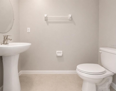 16717 Delia Street - Photo Thumbnail 23