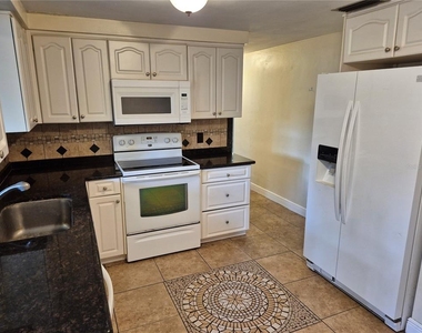 6616 Hone Street - Photo Thumbnail 2