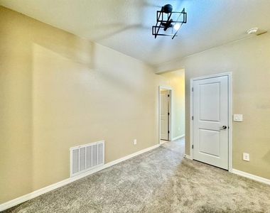 10809 Fowlers Bluff Court - Photo Thumbnail 14