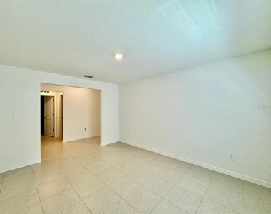 10275 Purple Leaf Court - Photo Thumbnail 11