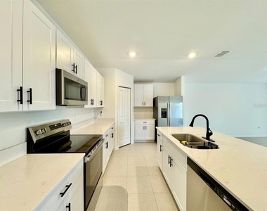 10275 Purple Leaf Court - Photo Thumbnail 8