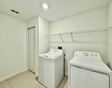 10275 Purple Leaf Court - Photo Thumbnail 30