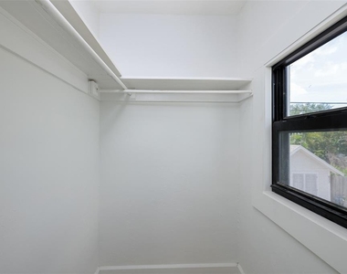 618 N 7th Avenue - Photo Thumbnail 12