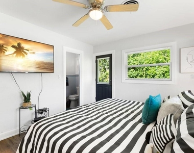 2120 1st Street N - Photo Thumbnail 12