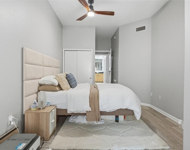 520 S Armenia Avenue - Photo Thumbnail 16