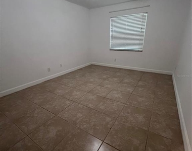 226 Thorn Tree Place - Photo Thumbnail 11
