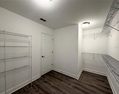 19522 Whispering Brook Drive - Photo Thumbnail 16
