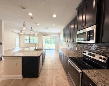 19522 Whispering Brook Drive - Photo Thumbnail 7