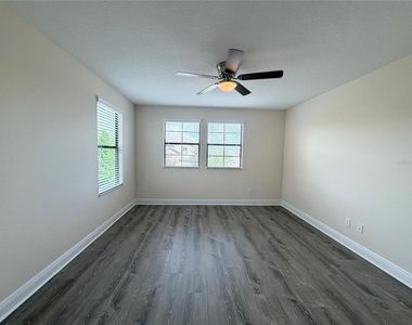 19522 Whispering Brook Drive - Photo Thumbnail 25