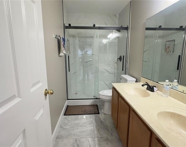 2727 Amanda Kay Way - Photo Thumbnail 17