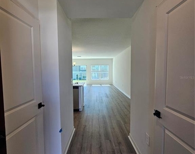 9377 Westside Hills Drive - Photo Thumbnail 3