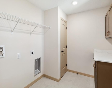 4255 Tucker Avenue - Photo Thumbnail 25