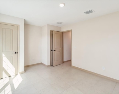 4255 Tucker Avenue - Photo Thumbnail 10