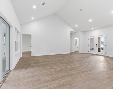 4612 Sw 132nd Street - Photo Thumbnail 7