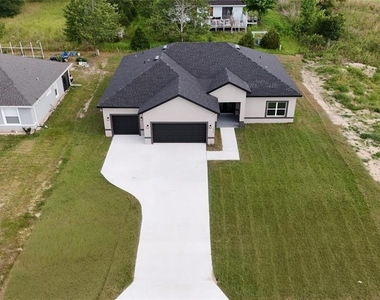 4612 Sw 132nd Street - Photo Thumbnail 1