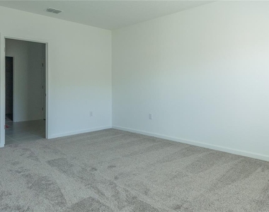 416 Adams Ale Place - Photo Thumbnail 23