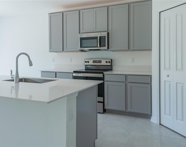 416 Adams Ale Place - Photo Thumbnail 20