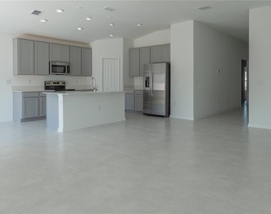 416 Adams Ale Place - Photo Thumbnail 15