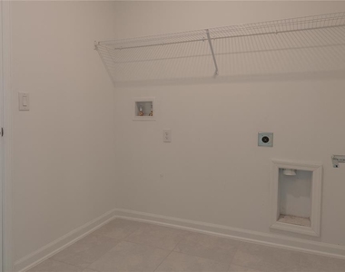416 Adams Ale Place - Photo Thumbnail 9