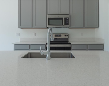 416 Adams Ale Place - Photo Thumbnail 21