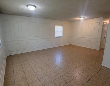 625 19th Street - Photo Thumbnail 4