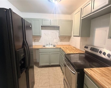 625 19th Street - Photo Thumbnail 8