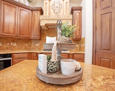 11050 Coniston Way - Photo Thumbnail 14