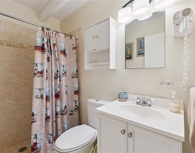 3821 Club Circle - Photo Thumbnail 14
