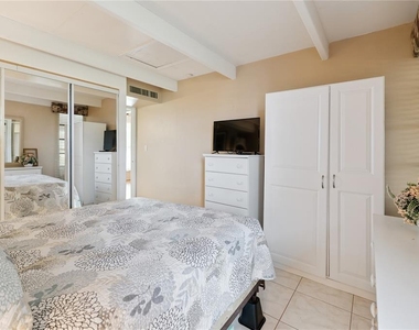3821 Club Circle - Photo Thumbnail 10