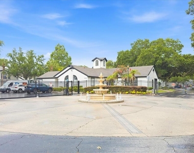 1602 Columbia Arms Circle - Photo Thumbnail 15