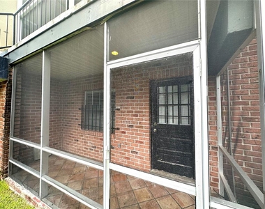 1452 Holden Avenue - Photo Thumbnail 16
