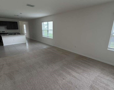 1511 Catbriar Way - Photo Thumbnail 12