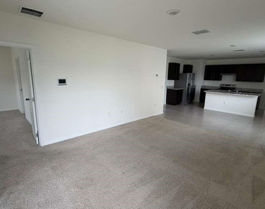 1511 Catbriar Way - Photo Thumbnail 11