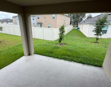1511 Catbriar Way - Photo Thumbnail 32