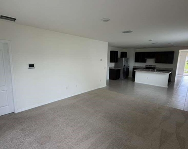 1511 Catbriar Way - Photo Thumbnail 9