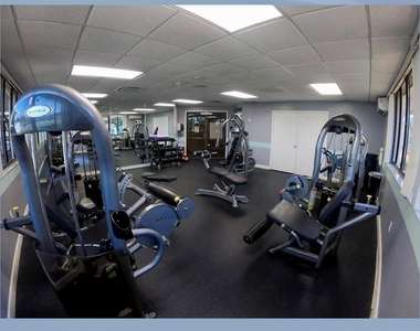 3816 Southpointe Drive - Photo Thumbnail 20