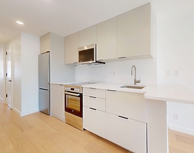 224 Lafayette Street - Photo Thumbnail 3