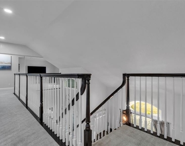 109 Van Fleet Court - Photo Thumbnail 26